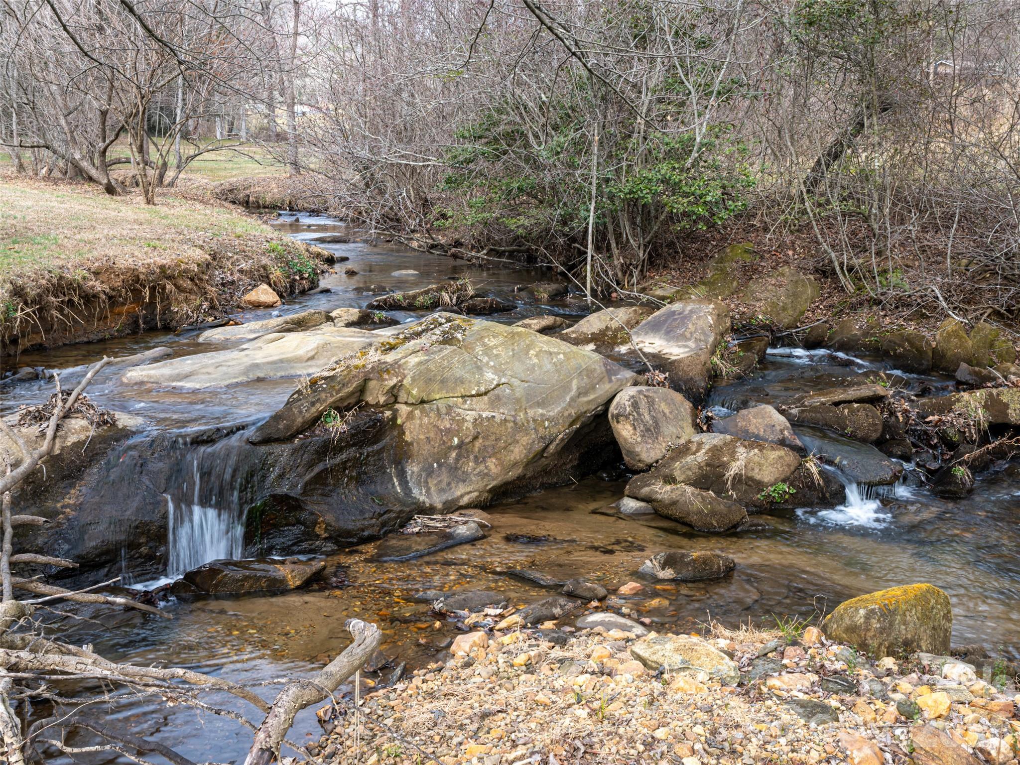 508 Avery Creek Road — Arden