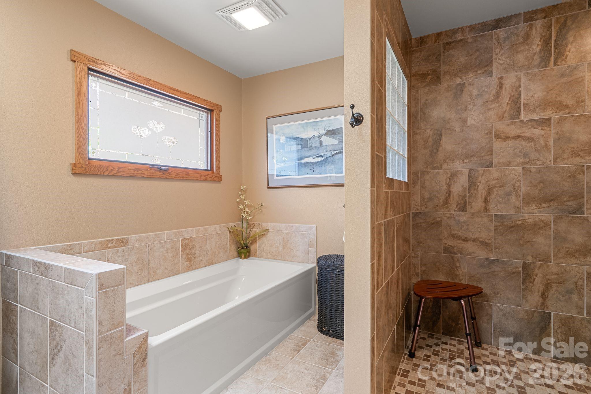 306 S Sequoyah Lane — Brevard