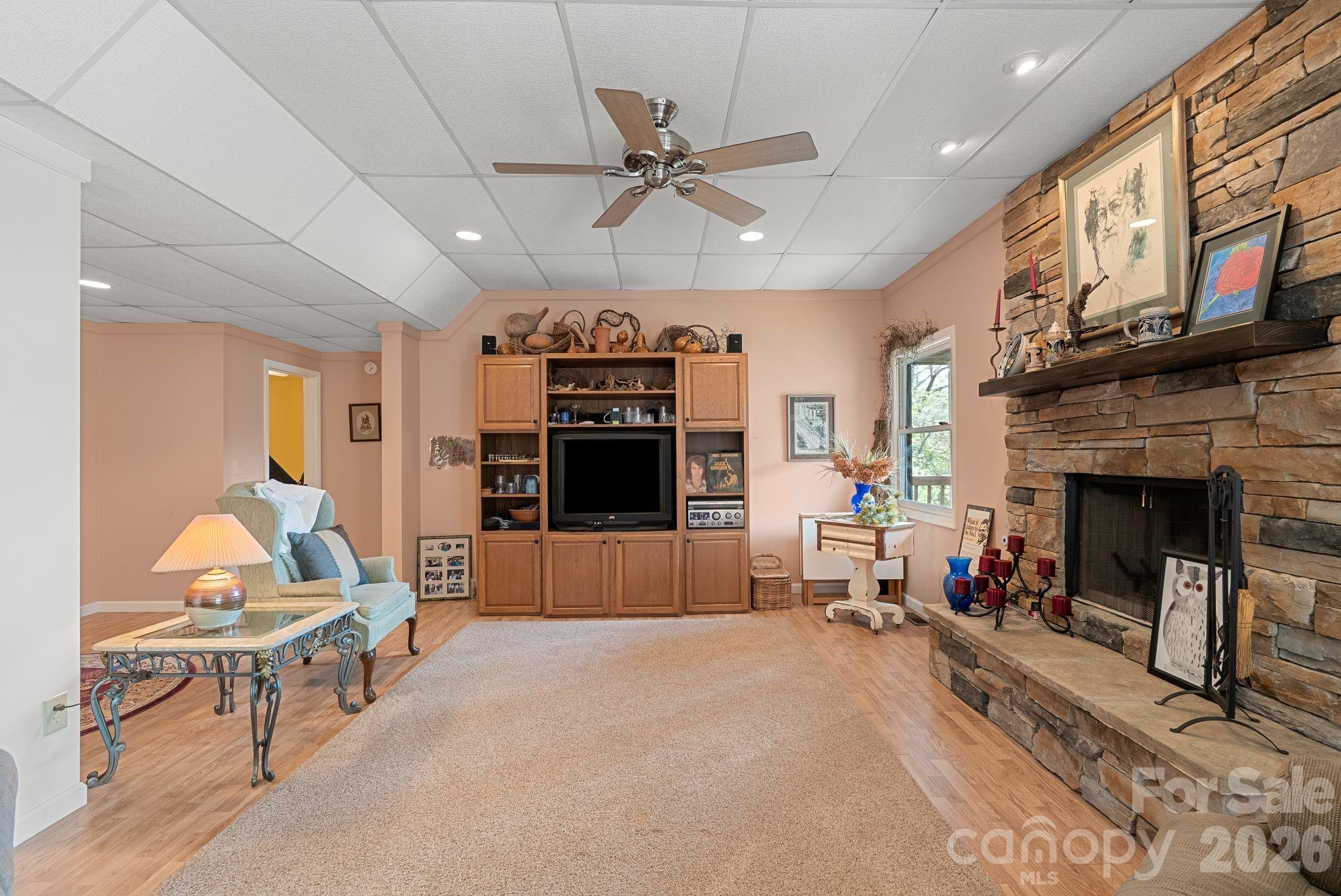 306 S Sequoyah Lane — Brevard