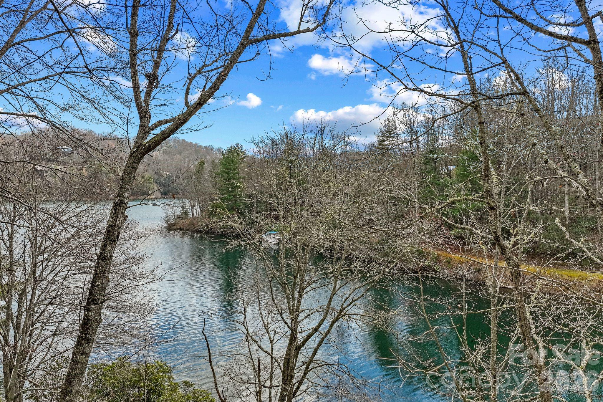 306 S Sequoyah Lane — Brevard