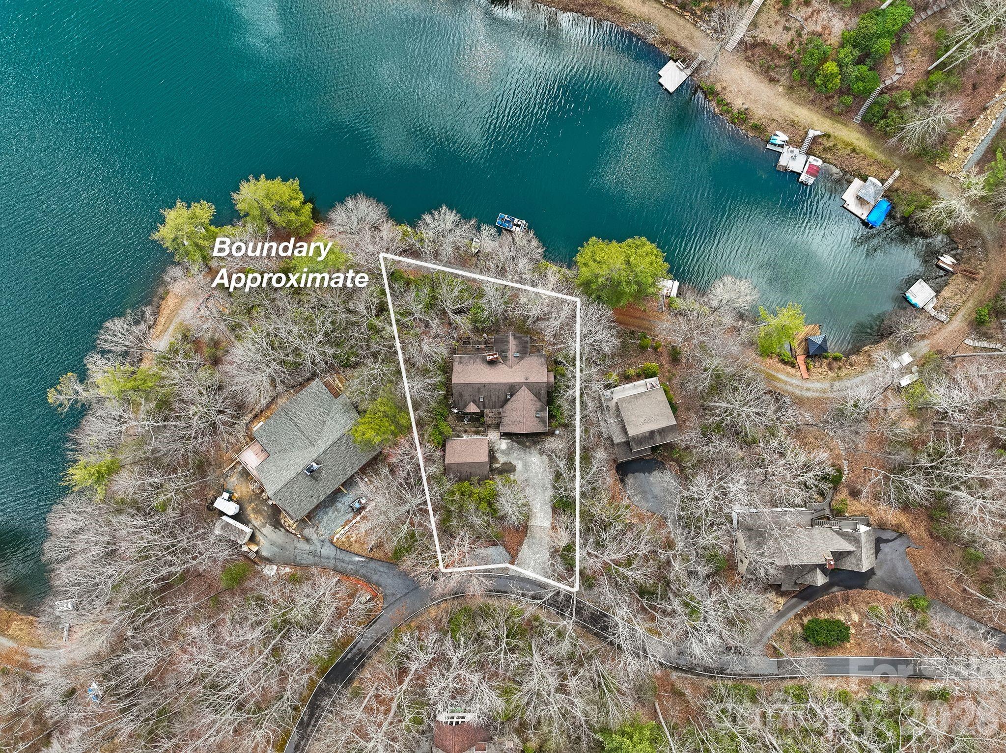 306 S Sequoyah Lane — Brevard