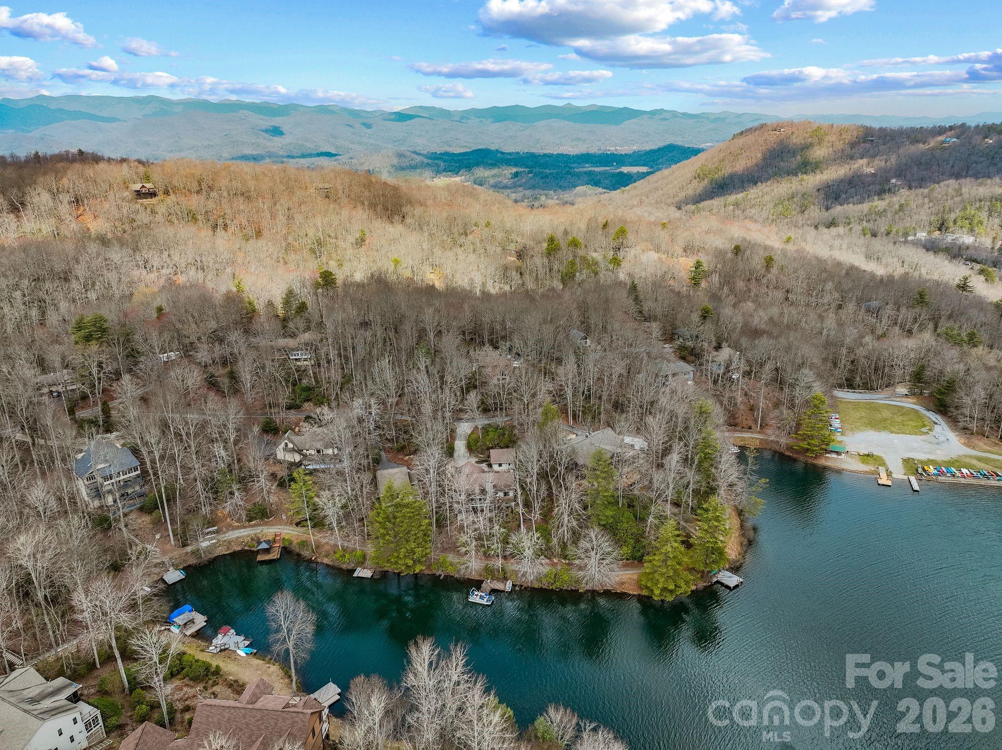 306 S Sequoyah Lane — Brevard