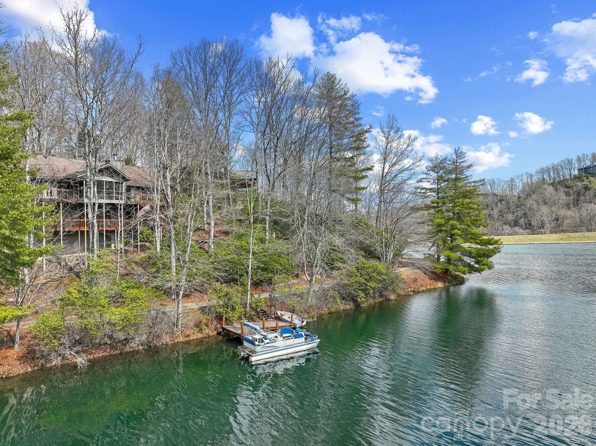306 S Sequoyah Lane — Brevard