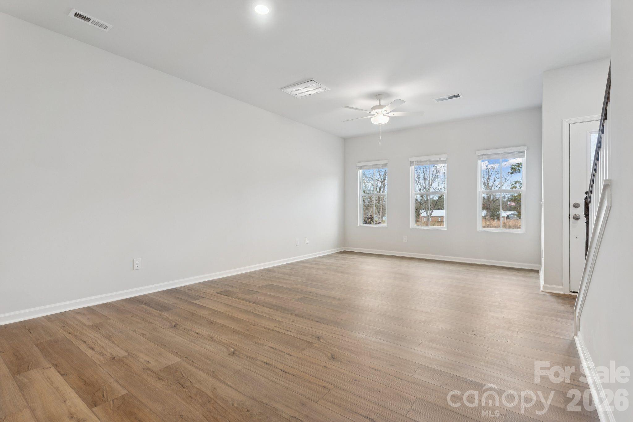 4628 Lakeview Road #5 — Charlotte