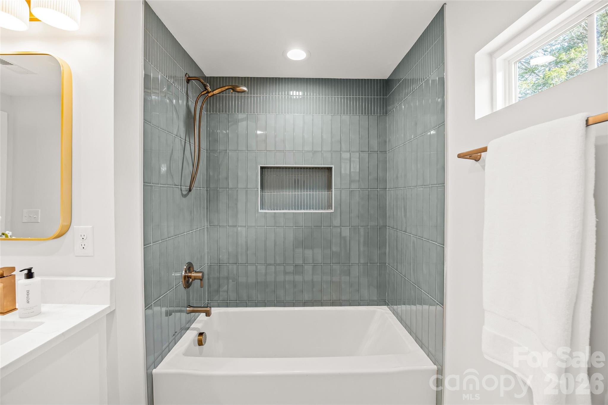 417 Regency Drive — Charlotte