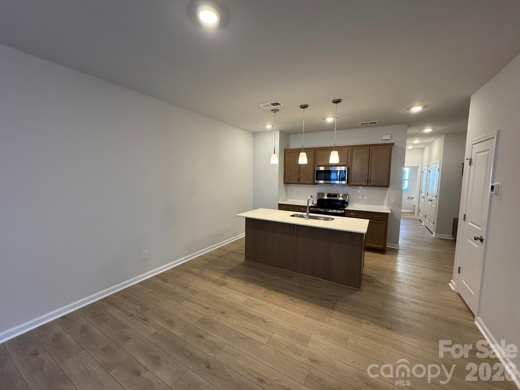 4632 Lakeview Road #6 — Charlotte