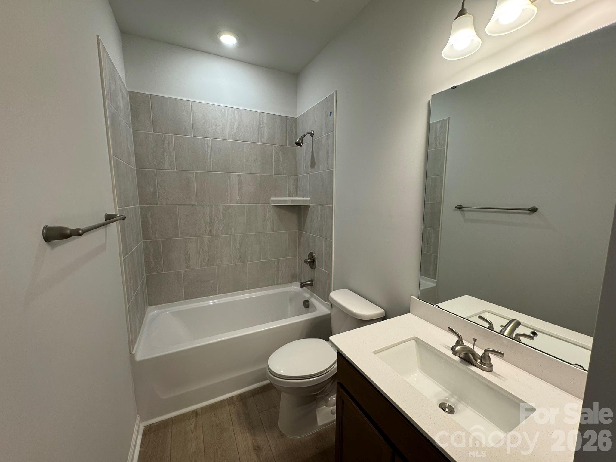 4632 Lakeview Road #6 — Charlotte