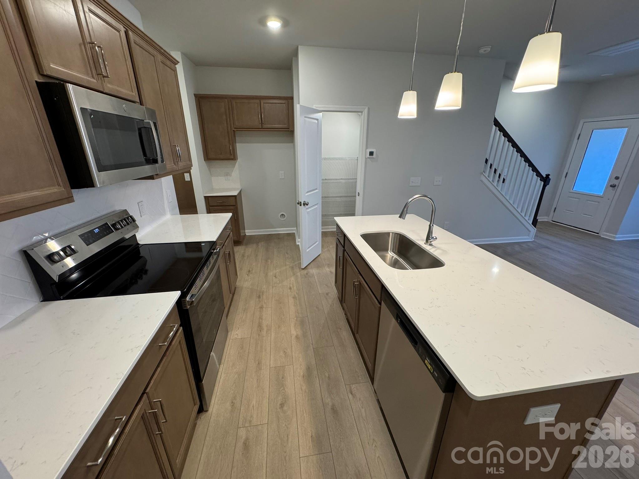 4632 Lakeview Road #6 — Charlotte