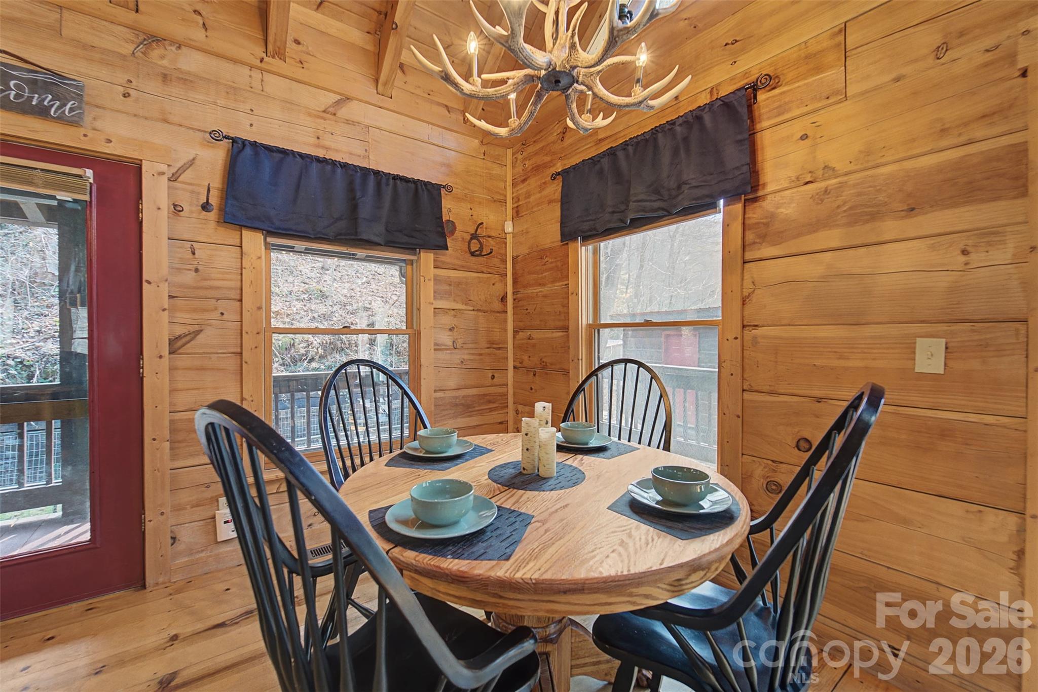170 Wilkes Road — Bryson City