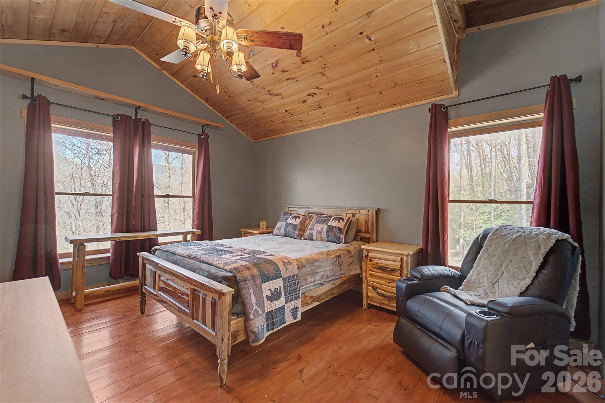 170 Wilkes Road — Bryson City