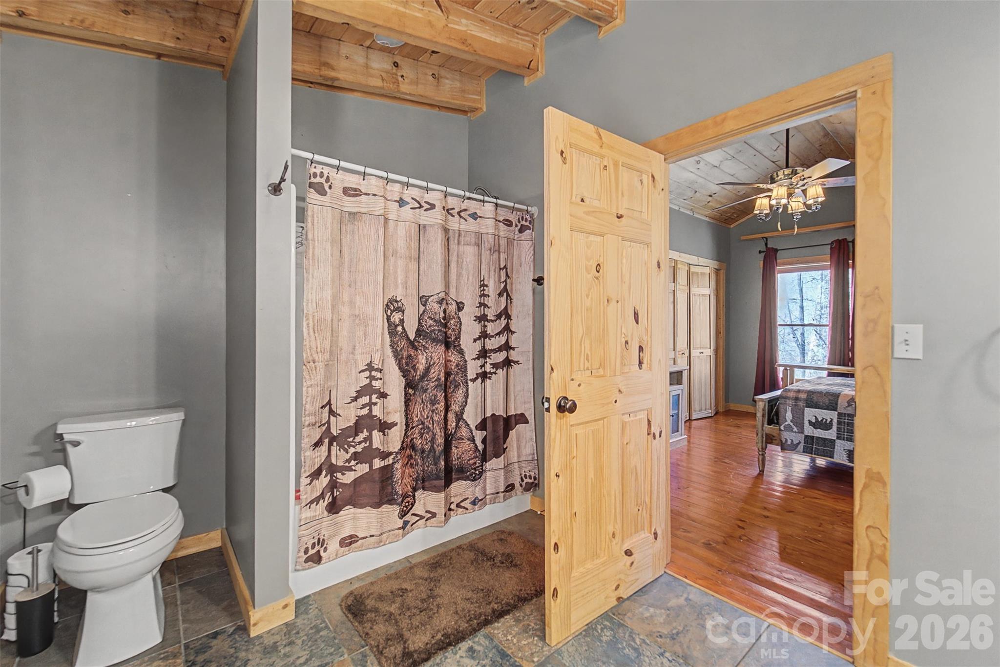 170 Wilkes Road — Bryson City