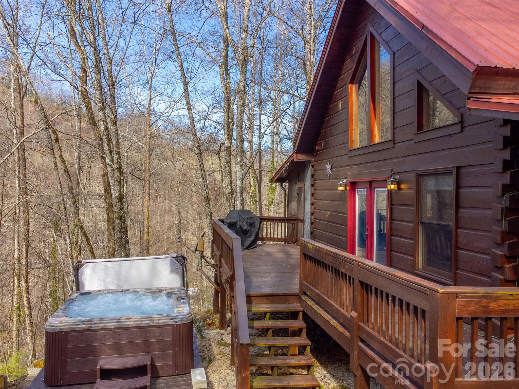 170 Wilkes Road — Bryson City
