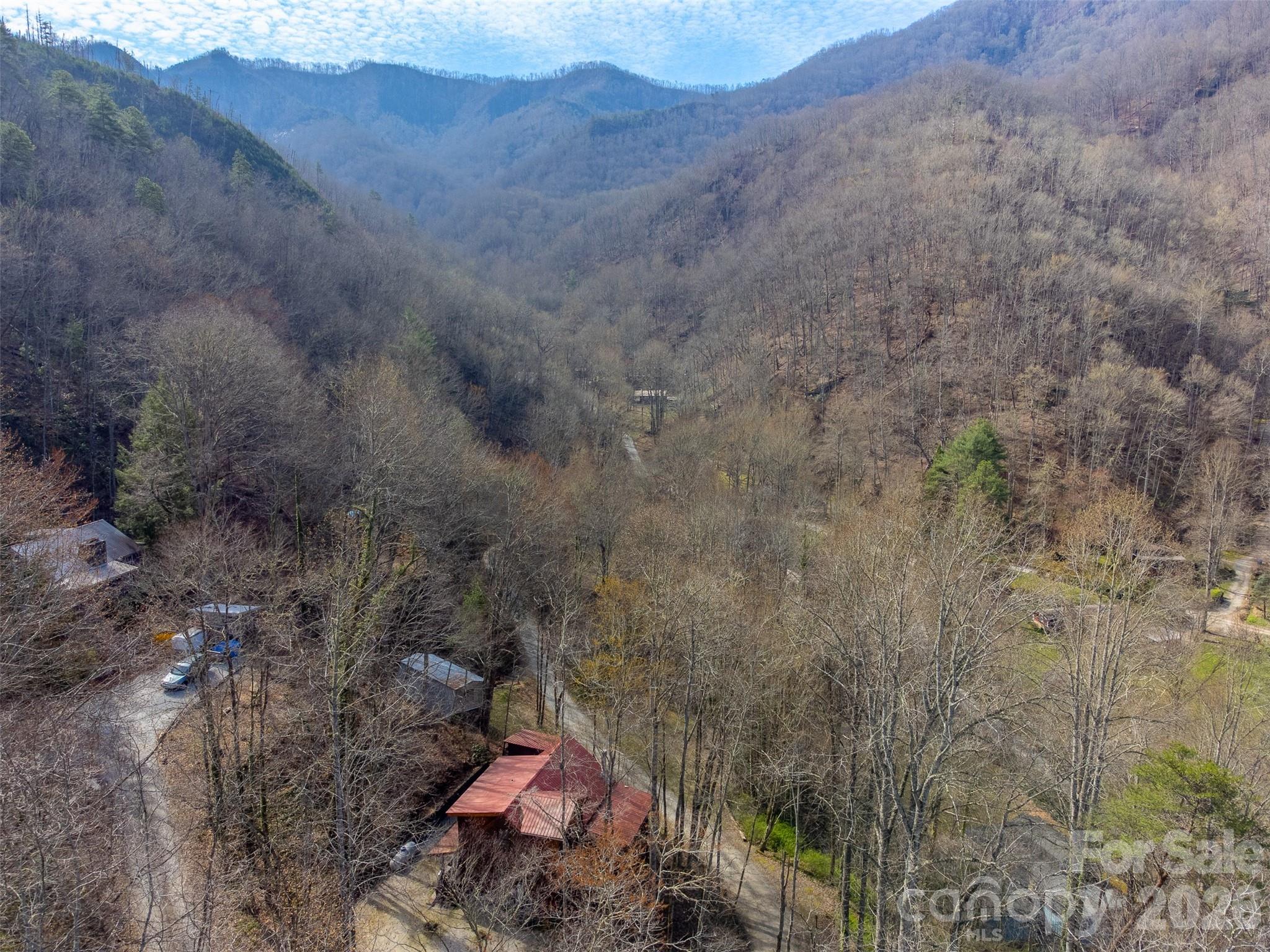 170 Wilkes Road — Bryson City