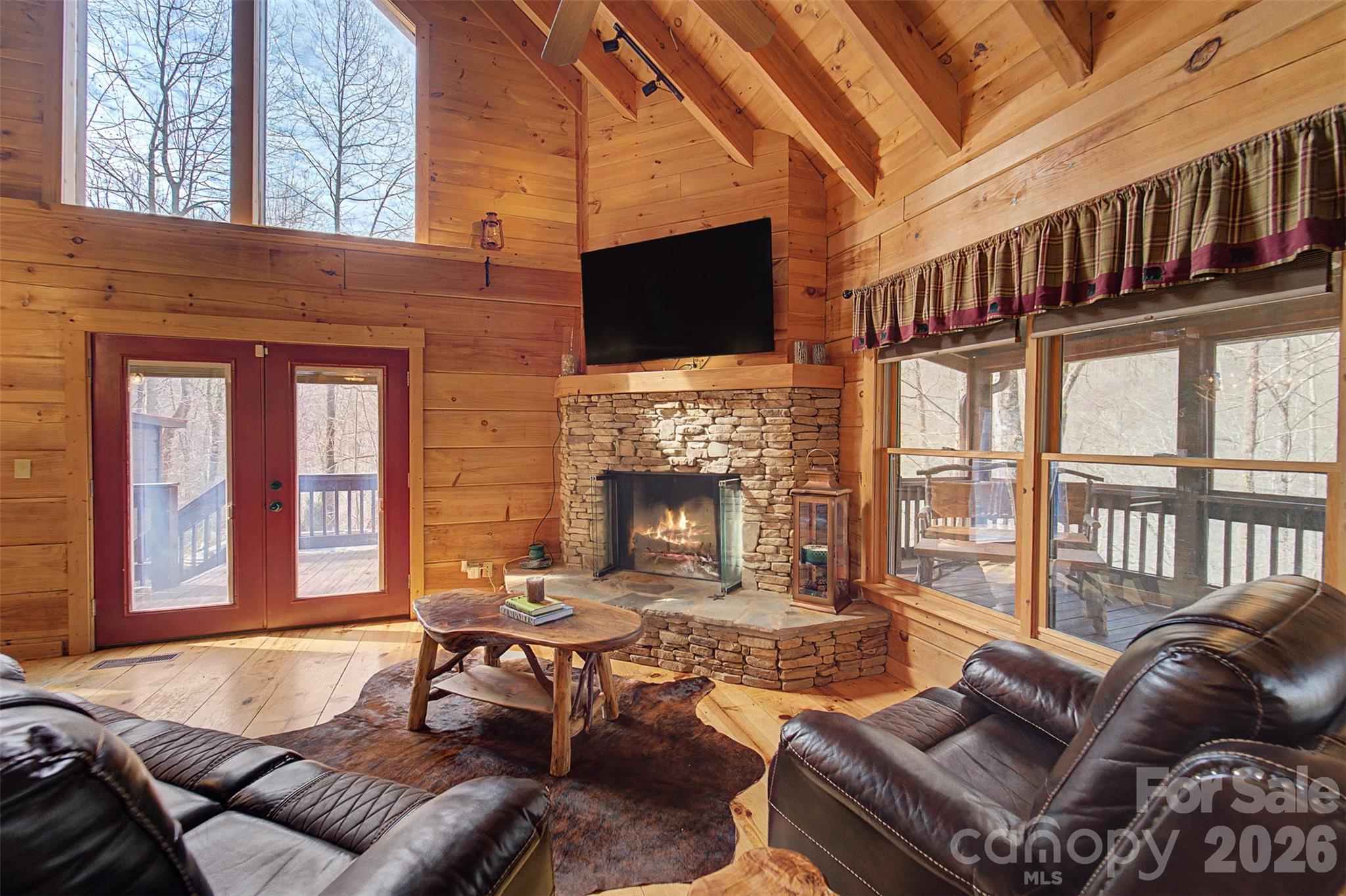 170 Wilkes Road — Bryson City