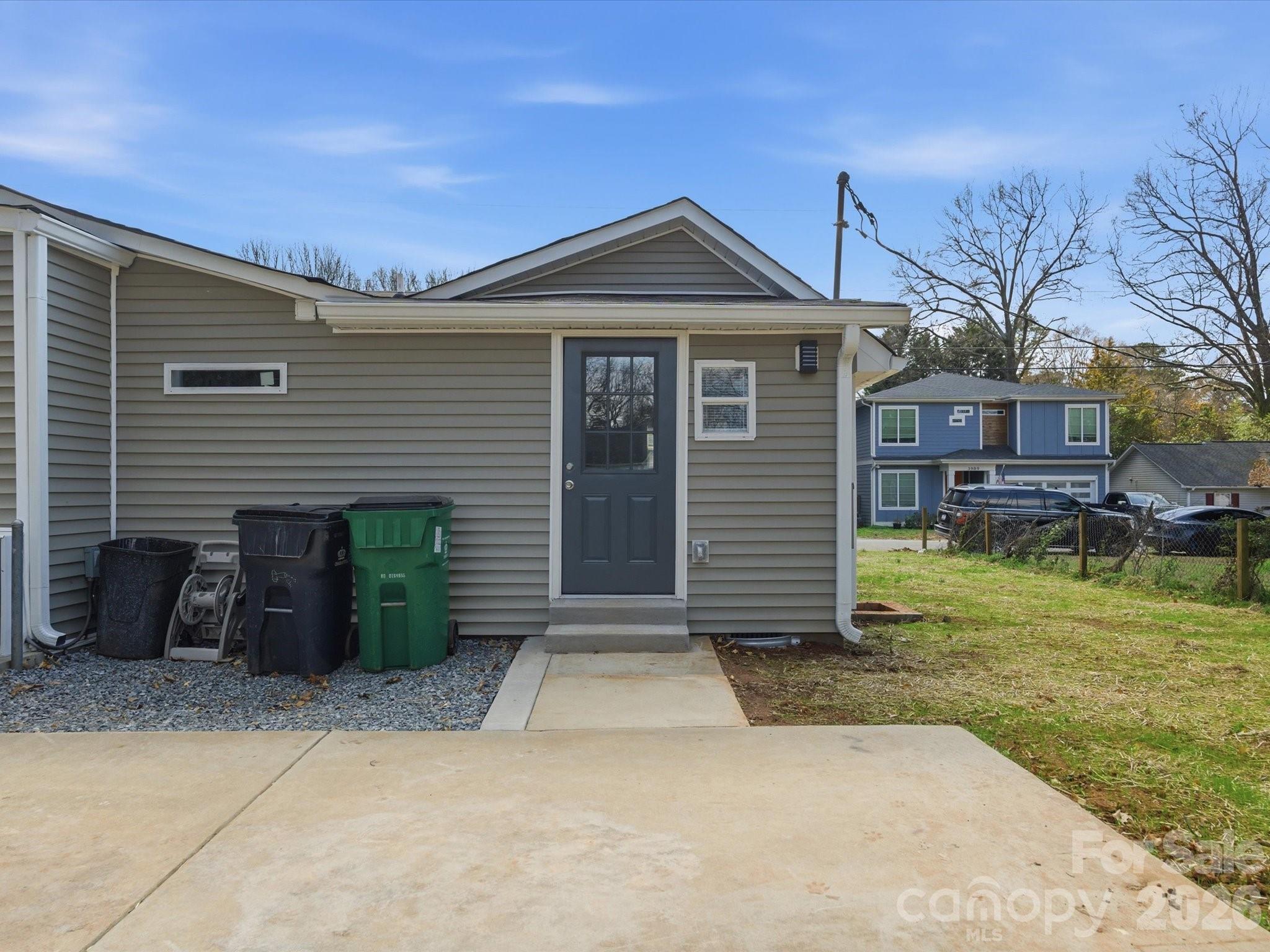 3900 Plainview Road — Charlotte