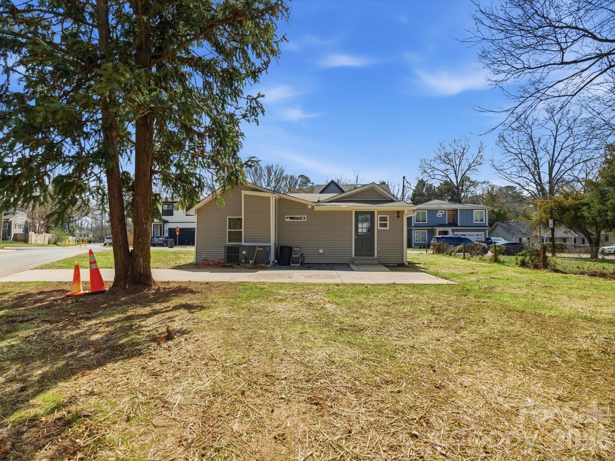 3900 Plainview Road — Charlotte
