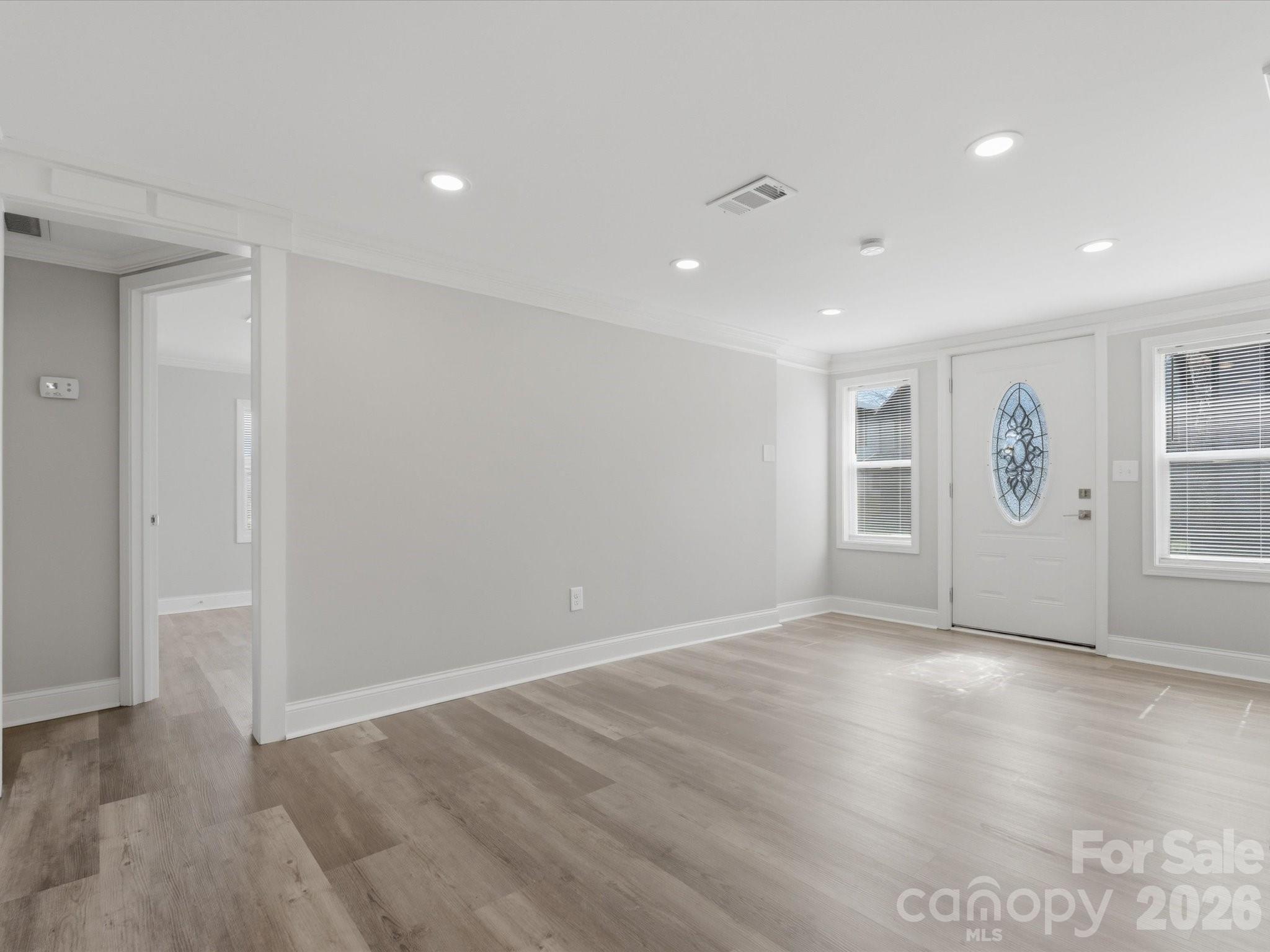 3900 Plainview Road — Charlotte