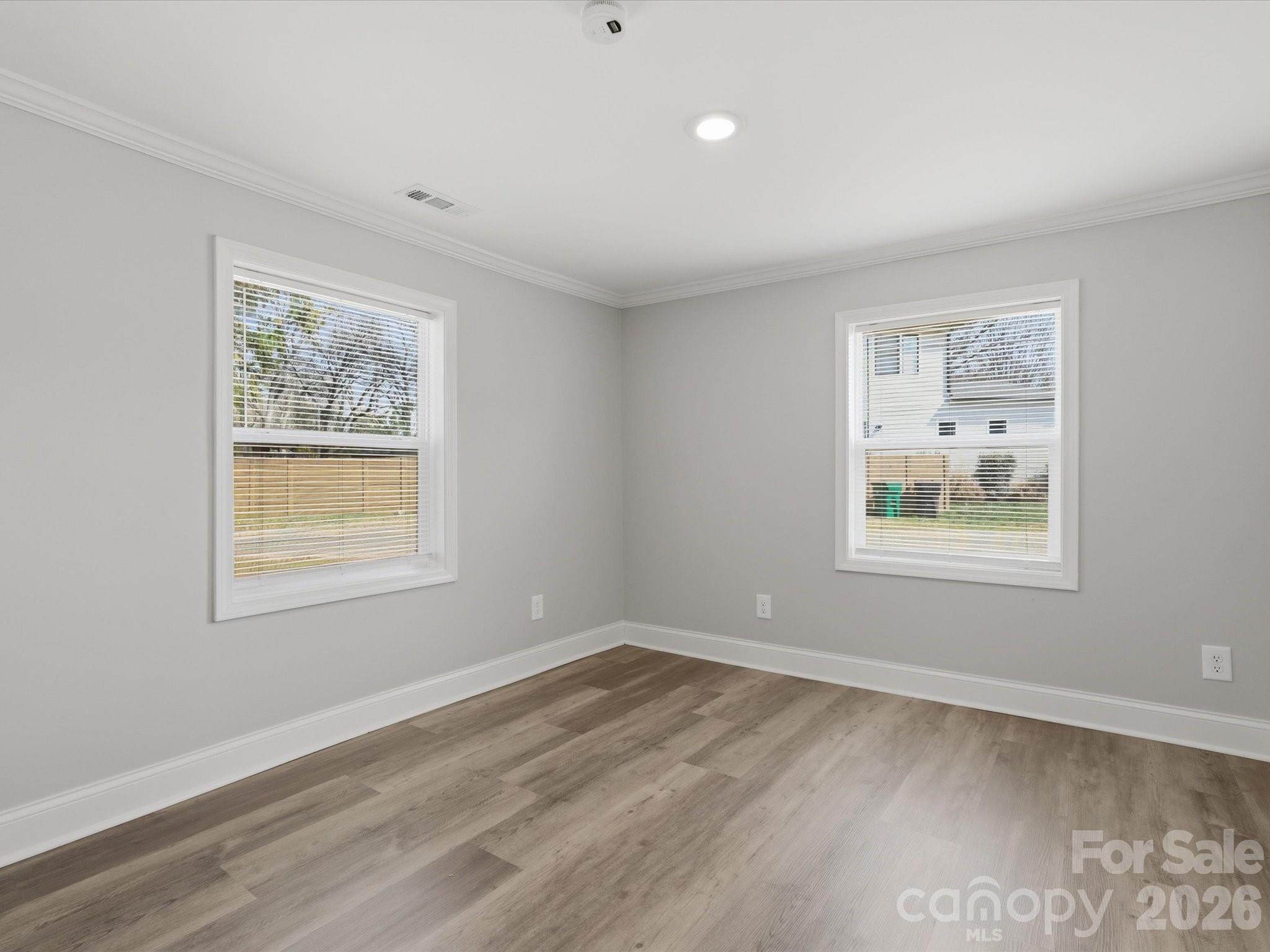 3900 Plainview Road — Charlotte