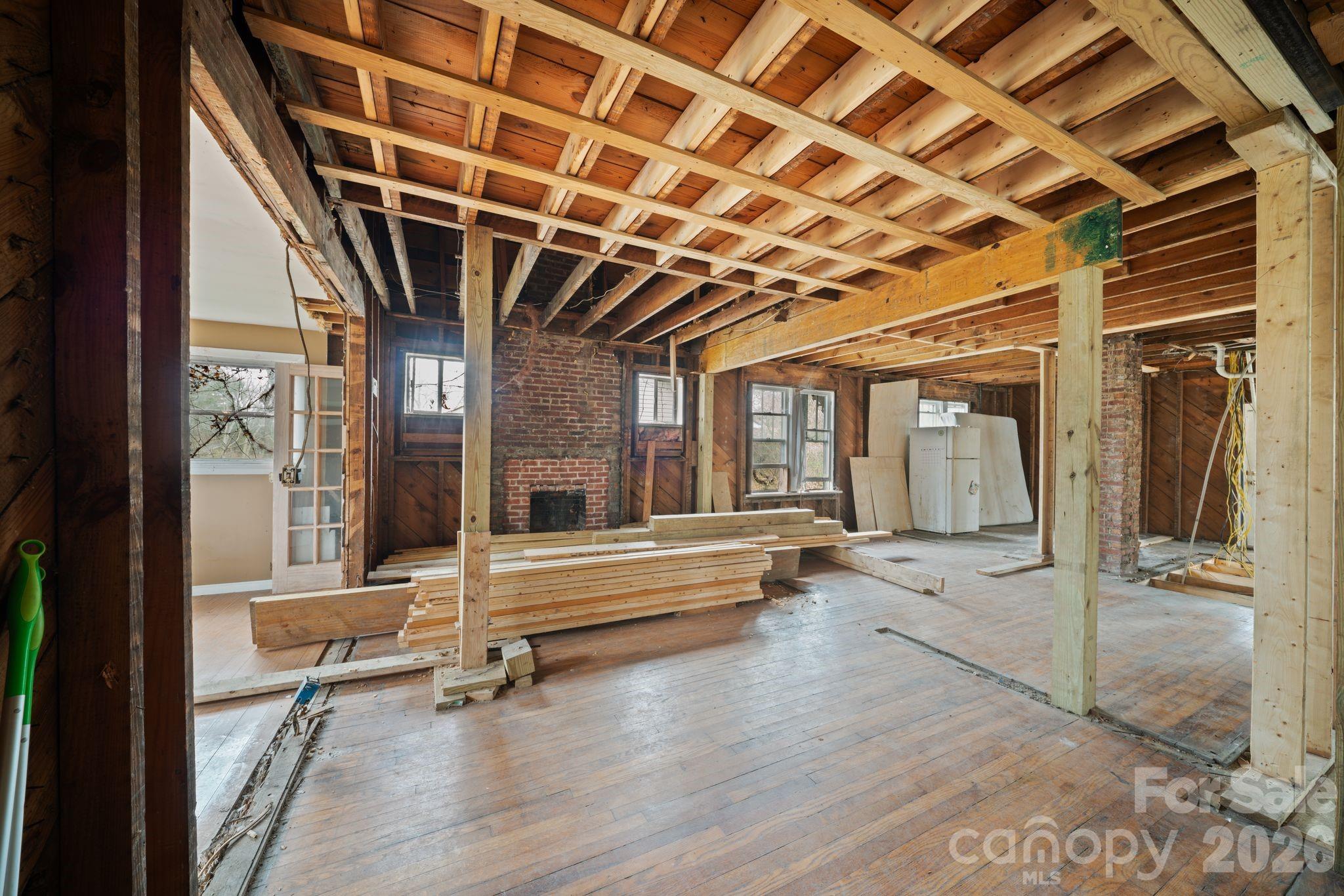 141 Louisiana Avenue — Asheville