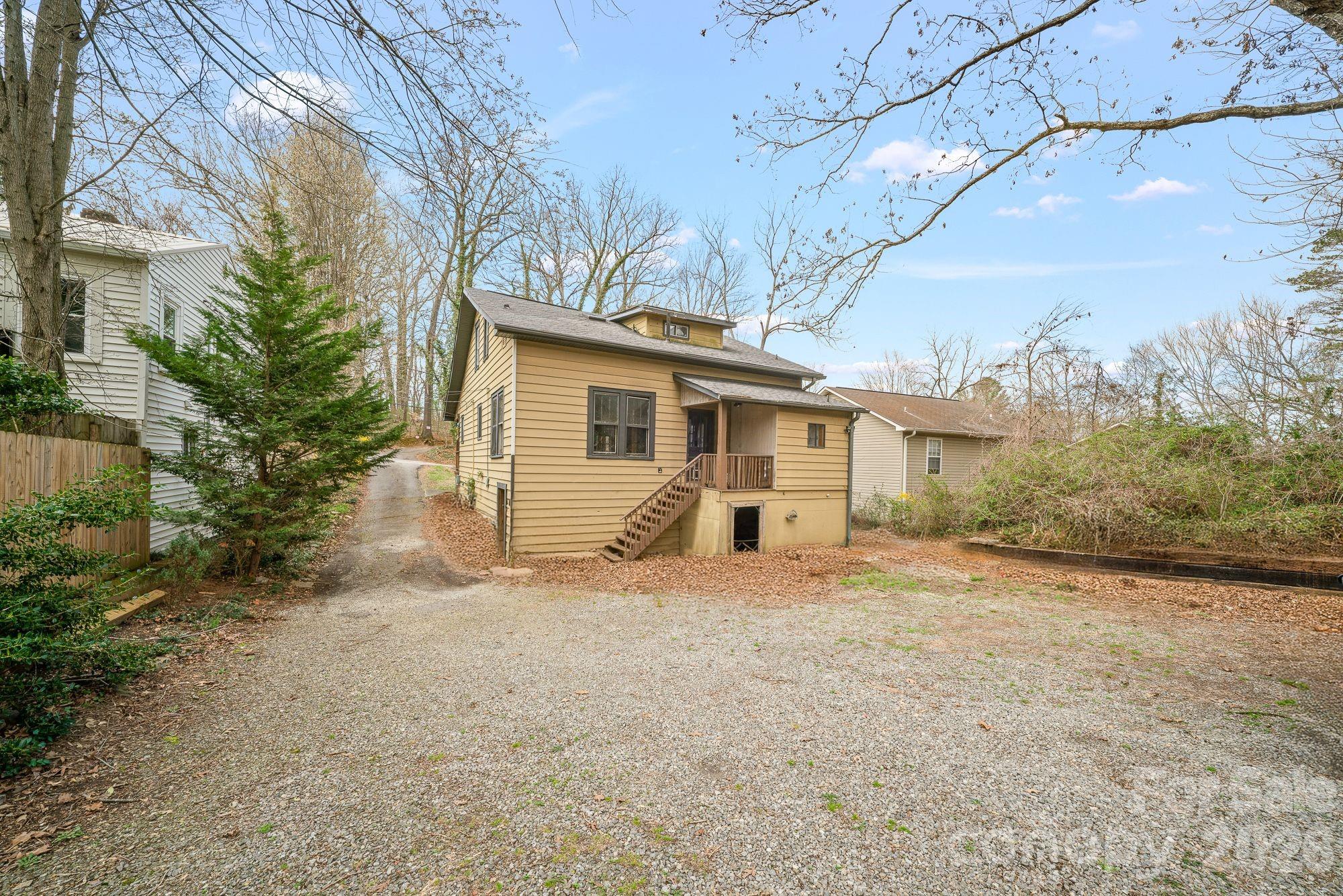 141 Louisiana Avenue — Asheville