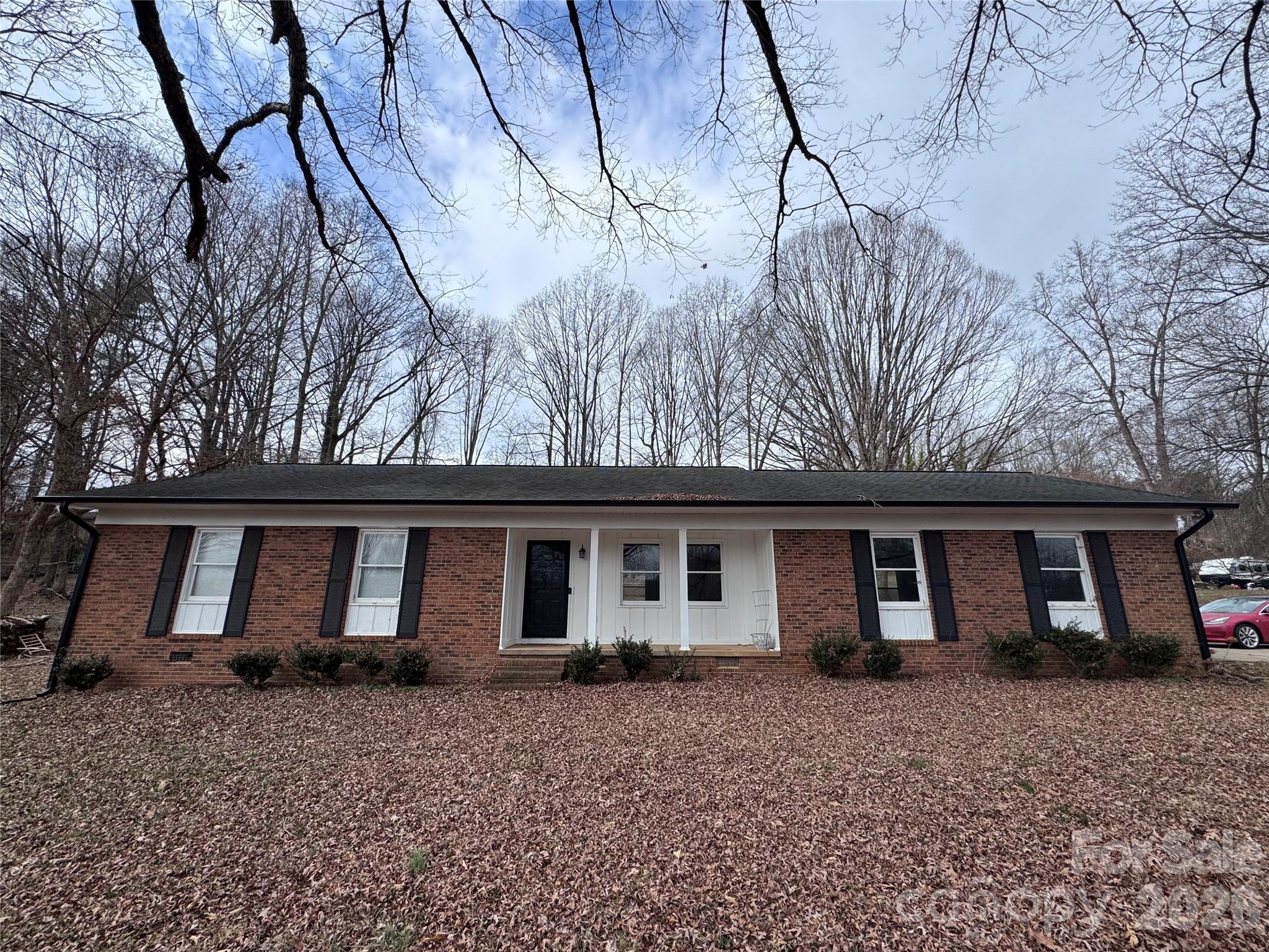 1511 Old Carriage Drive — Newton