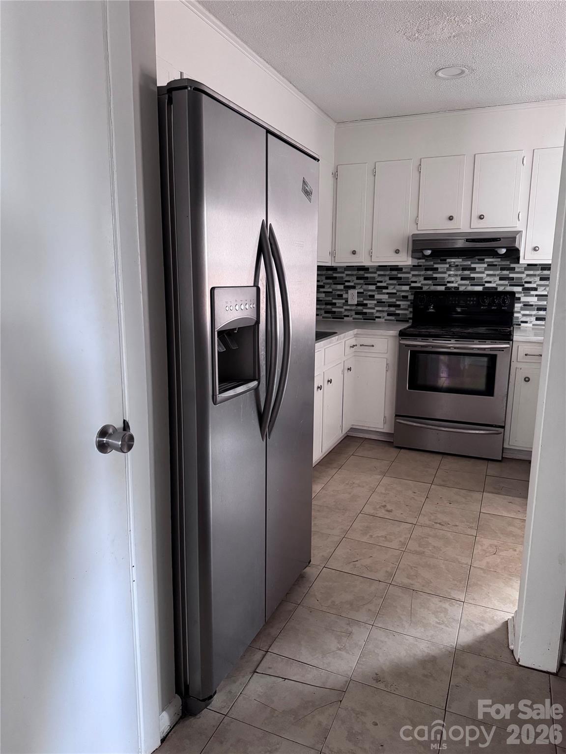 1511 Old Carriage Drive — Newton