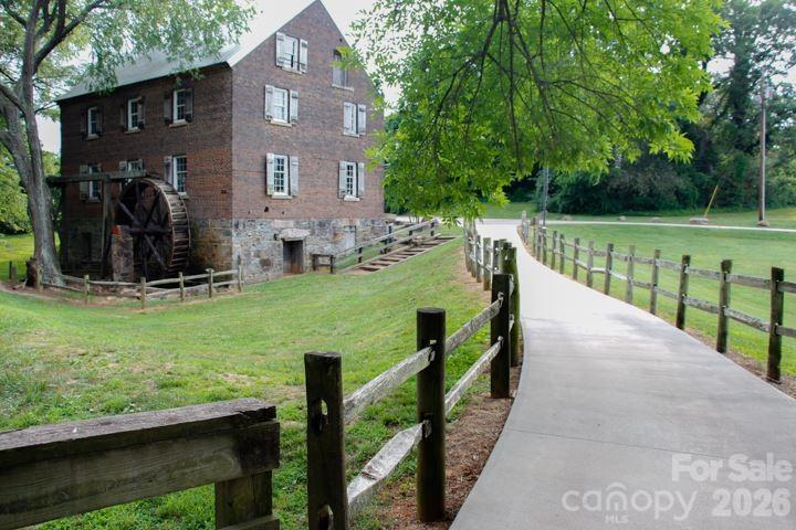 153 Trinity Court — Salisbury
