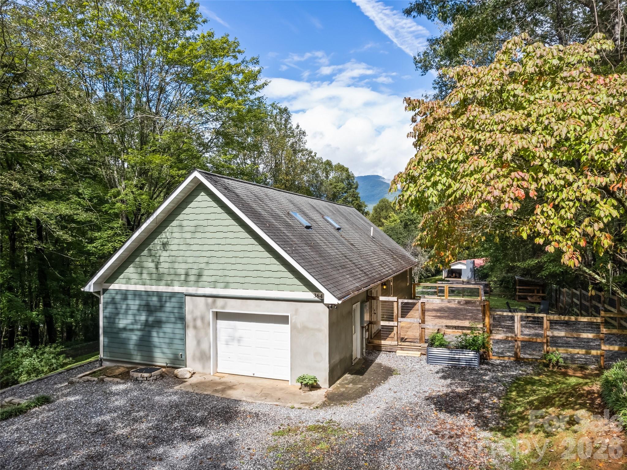 364 Lee Street — Sylva