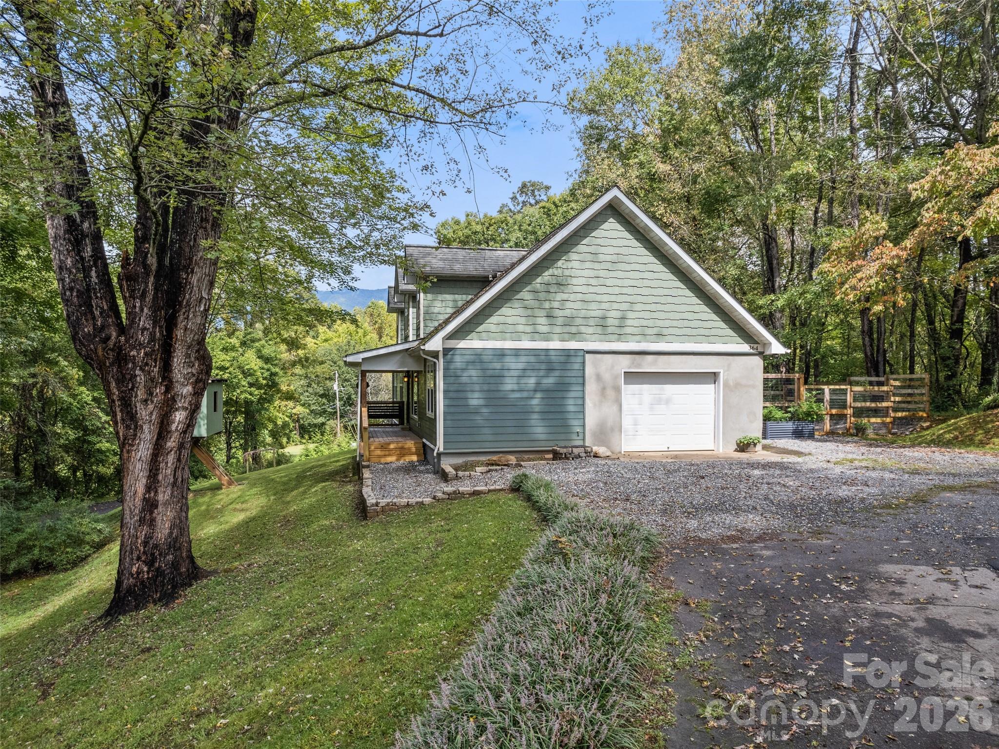 364 Lee Street — Sylva