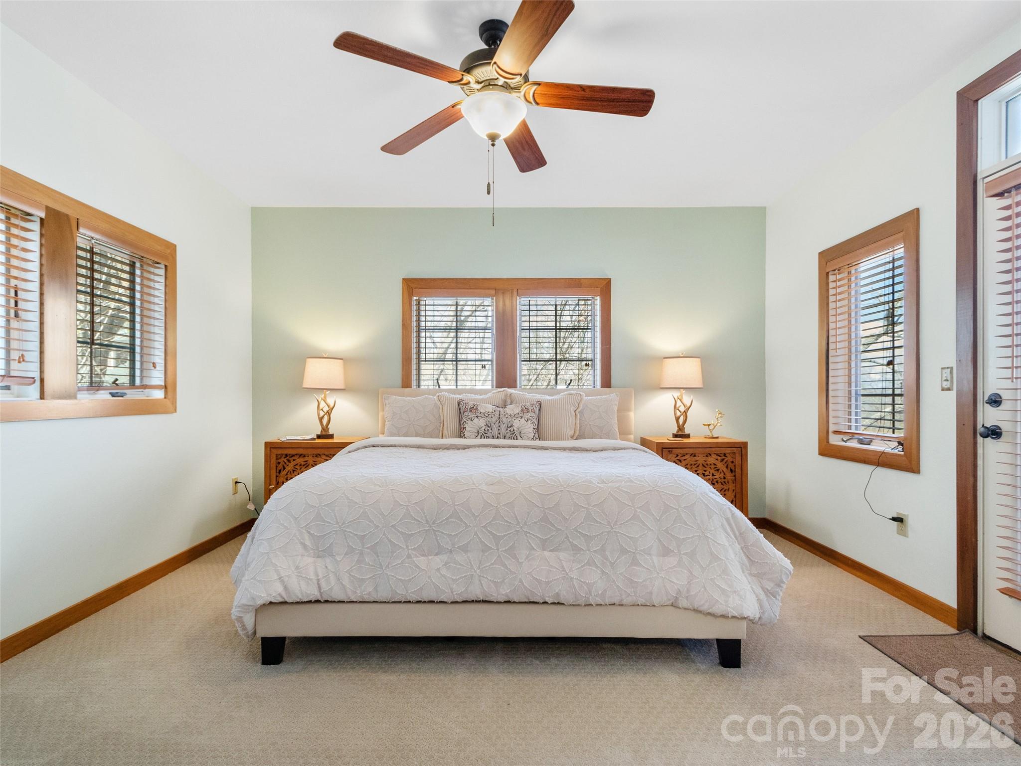 222 Creekside Way #D201 — Burnsville