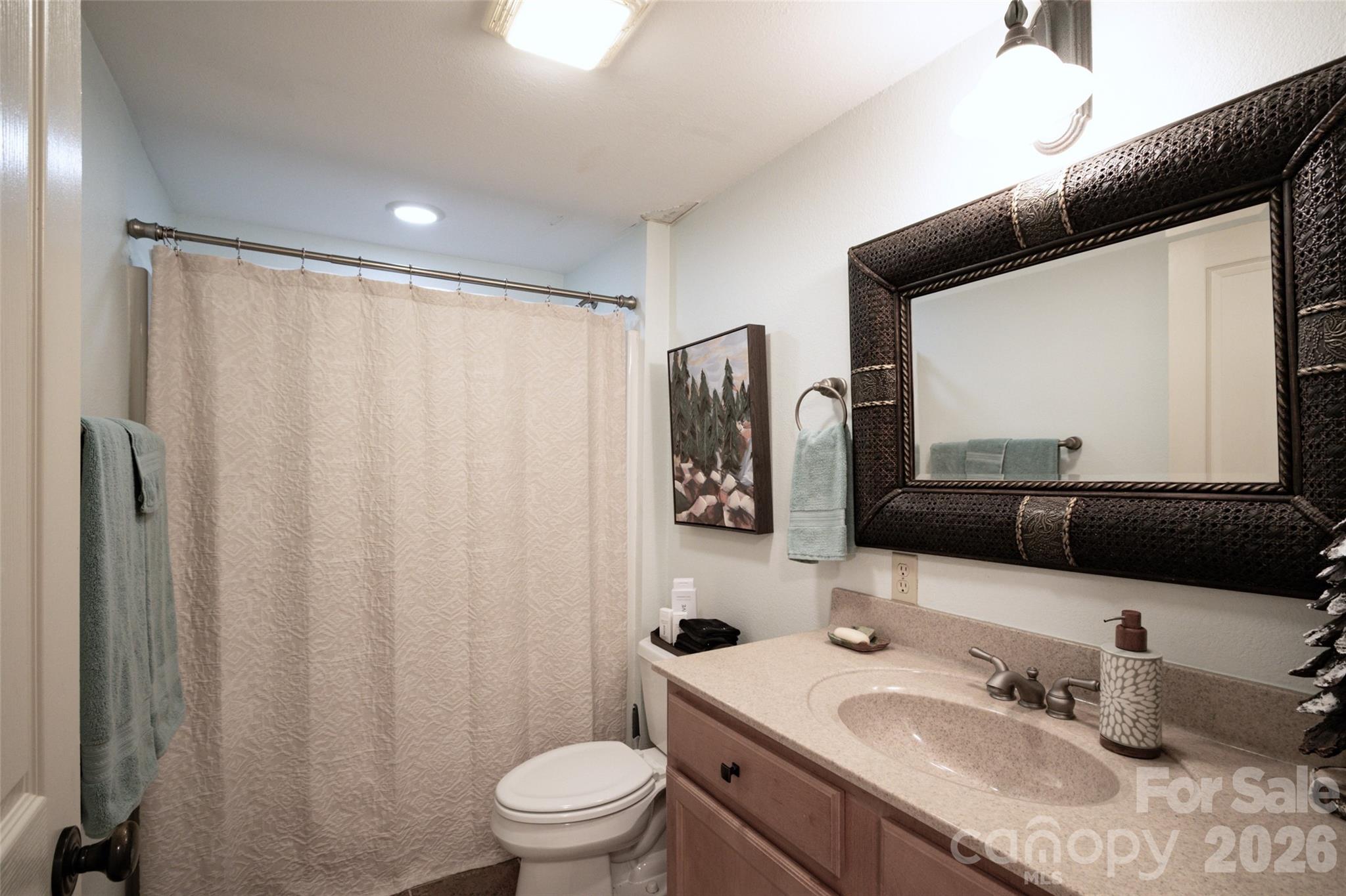 222 Creekside Way #D201 — Burnsville