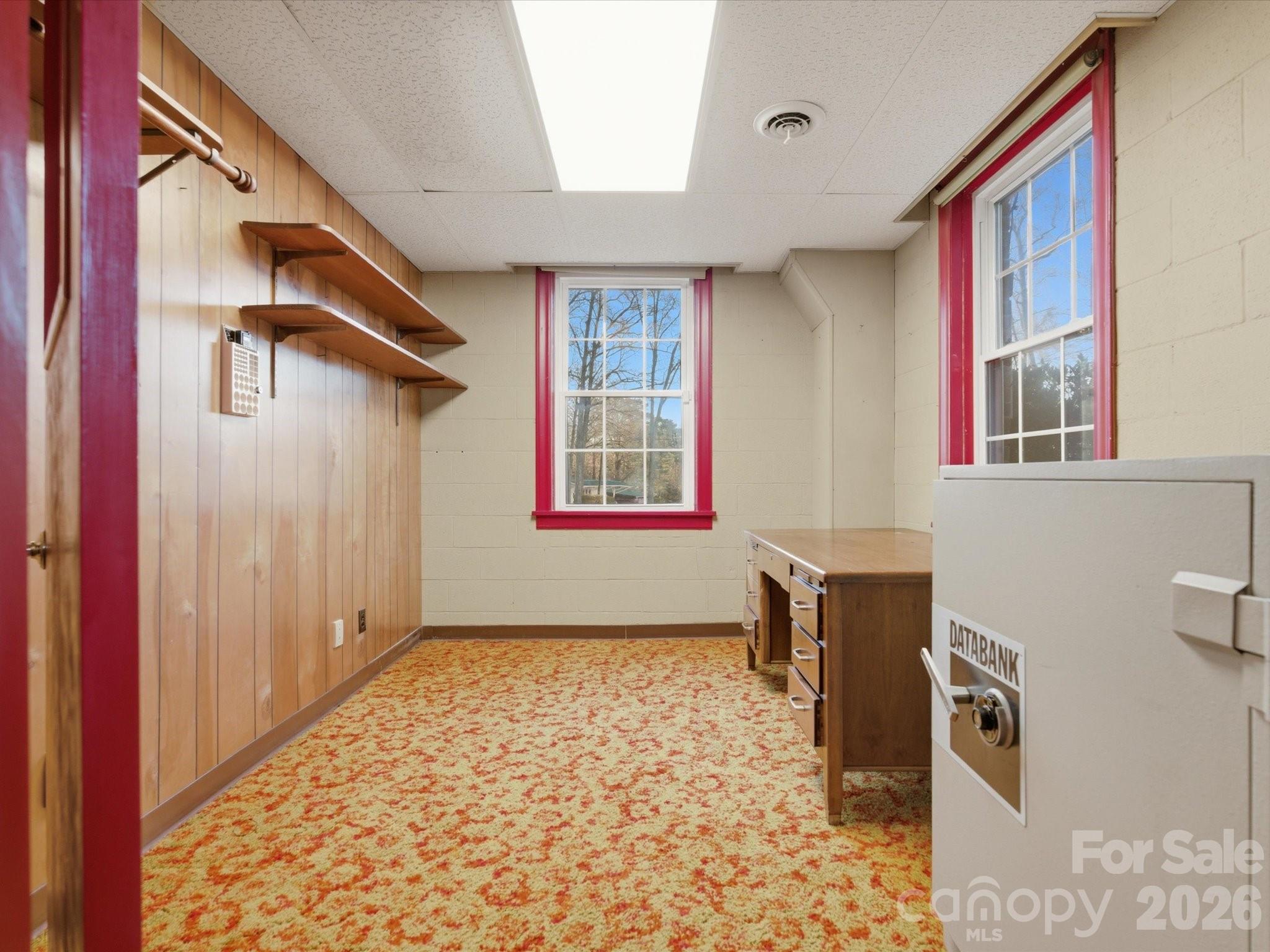 7591 Charlotte Highway — York