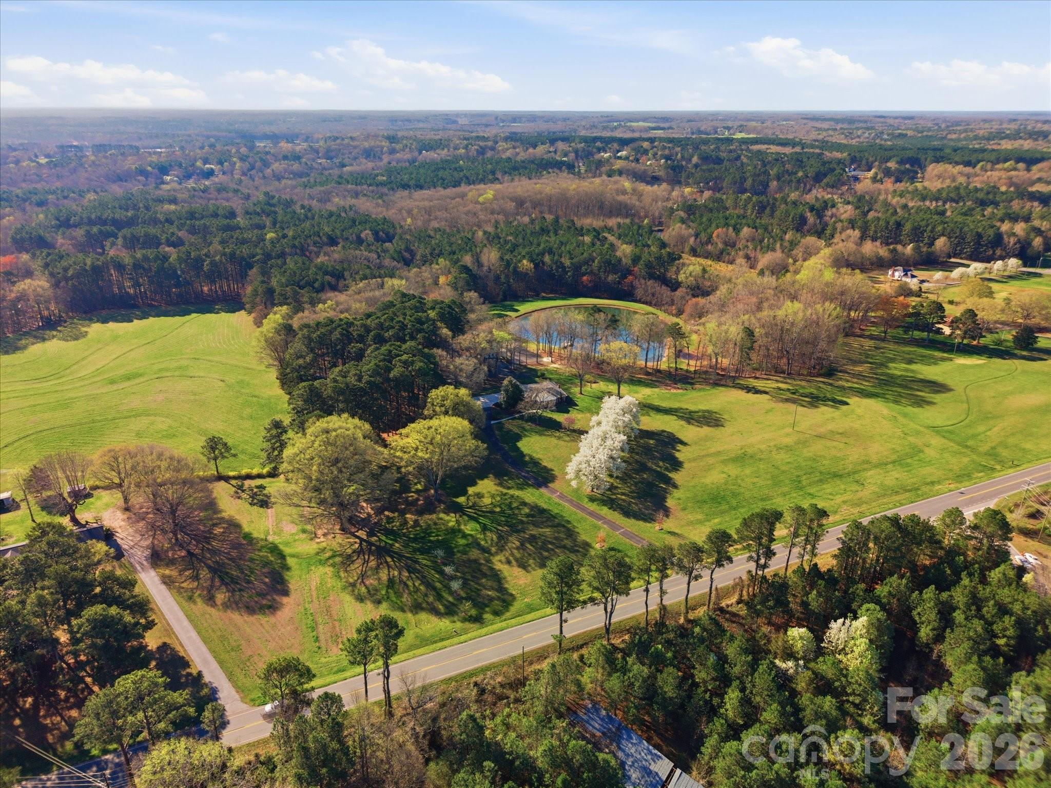 7591 Charlotte Highway — York