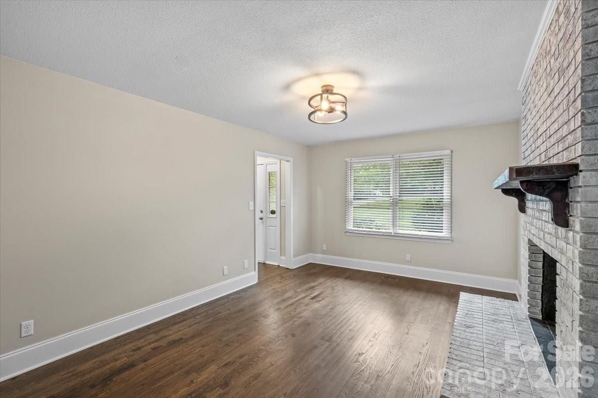 5811 Gettysburg Drive NW — Concord