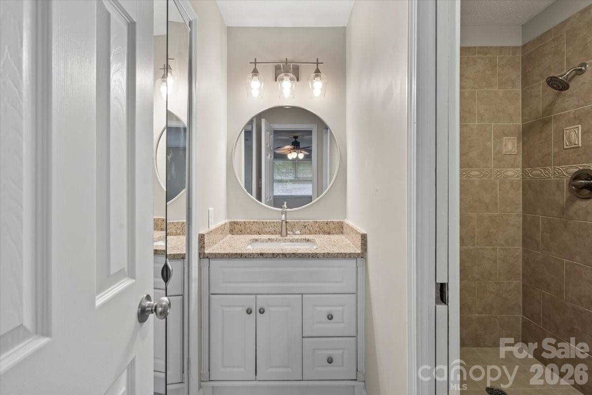 5811 Gettysburg Drive NW — Concord