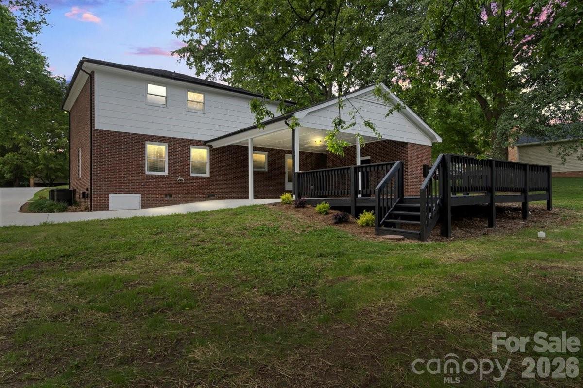 5811 Gettysburg Drive NW — Concord