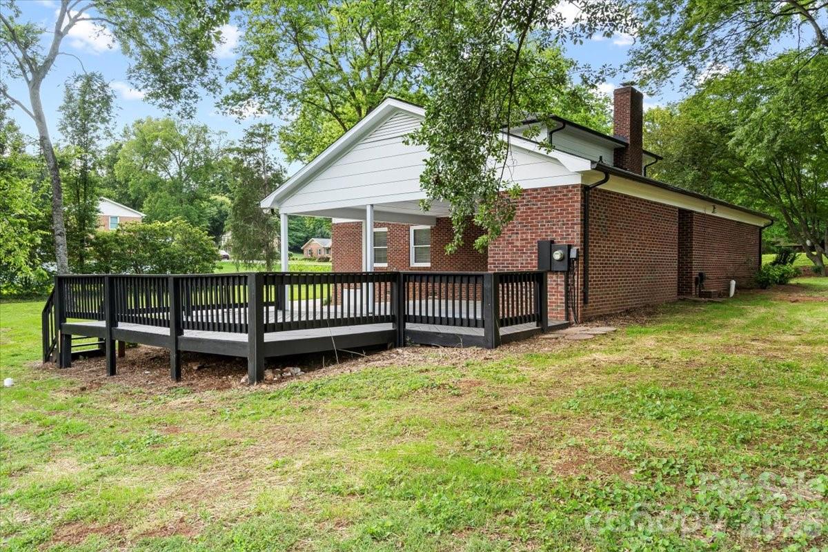 5811 Gettysburg Drive NW — Concord