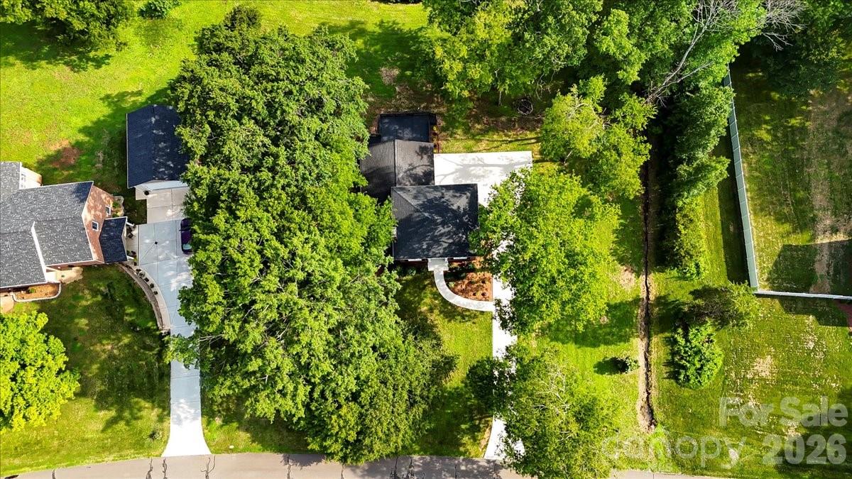 5811 Gettysburg Drive NW — Concord