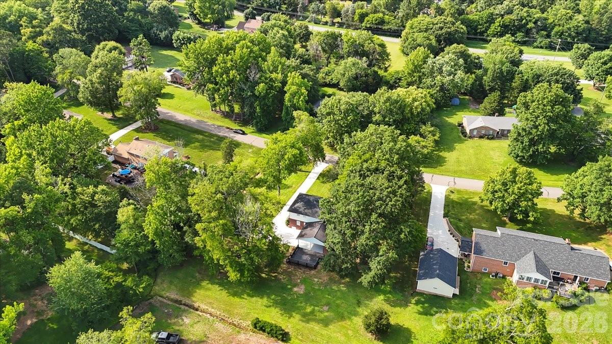 5811 Gettysburg Drive NW — Concord