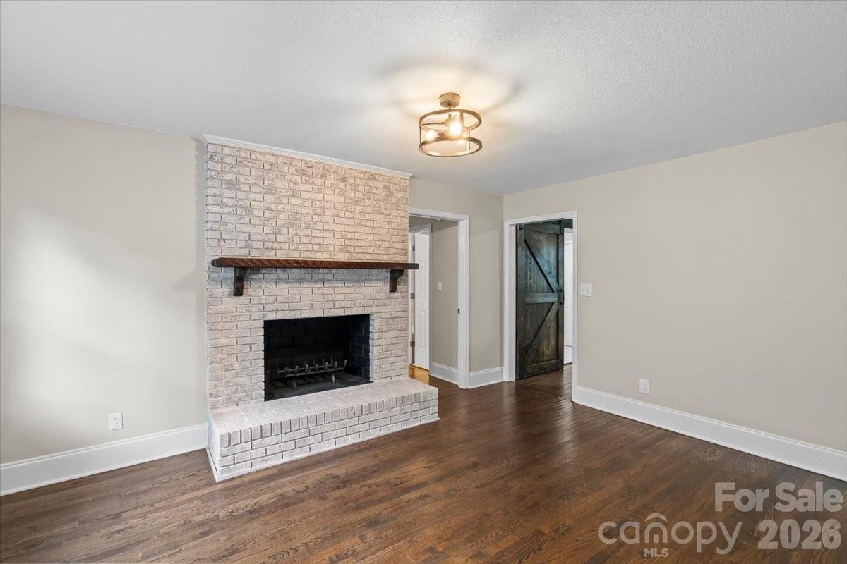 5811 Gettysburg Drive NW — Concord