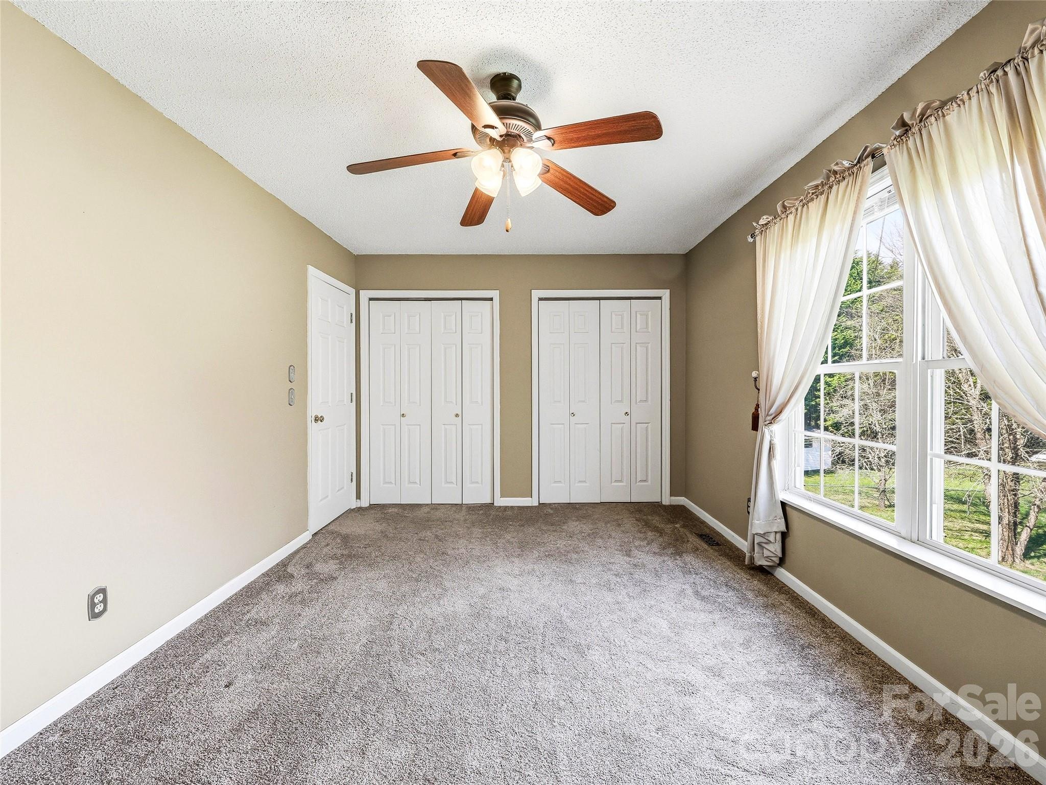 61 Rolling Hills Road — Mills River