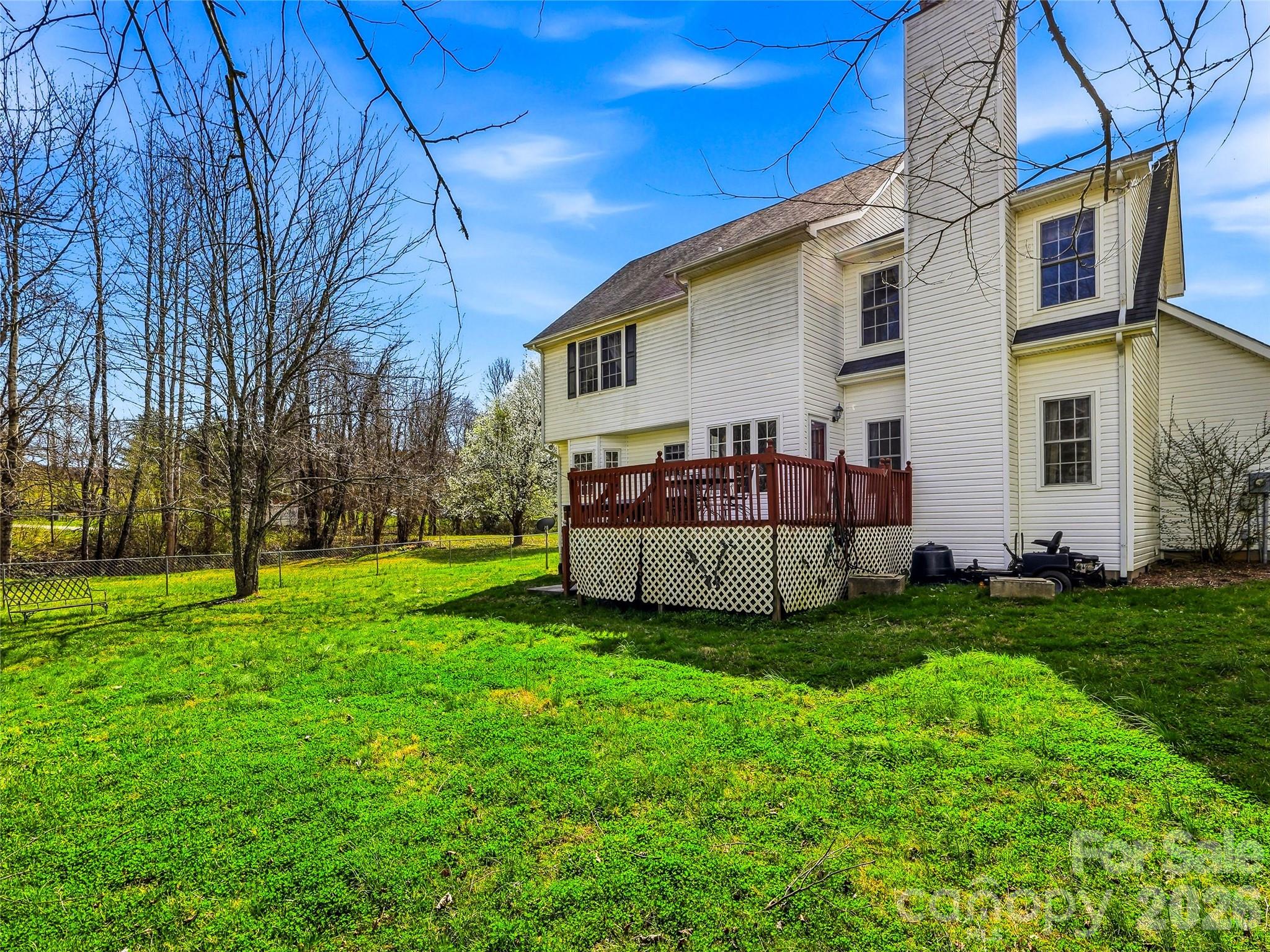 61 Rolling Hills Road — Mills River