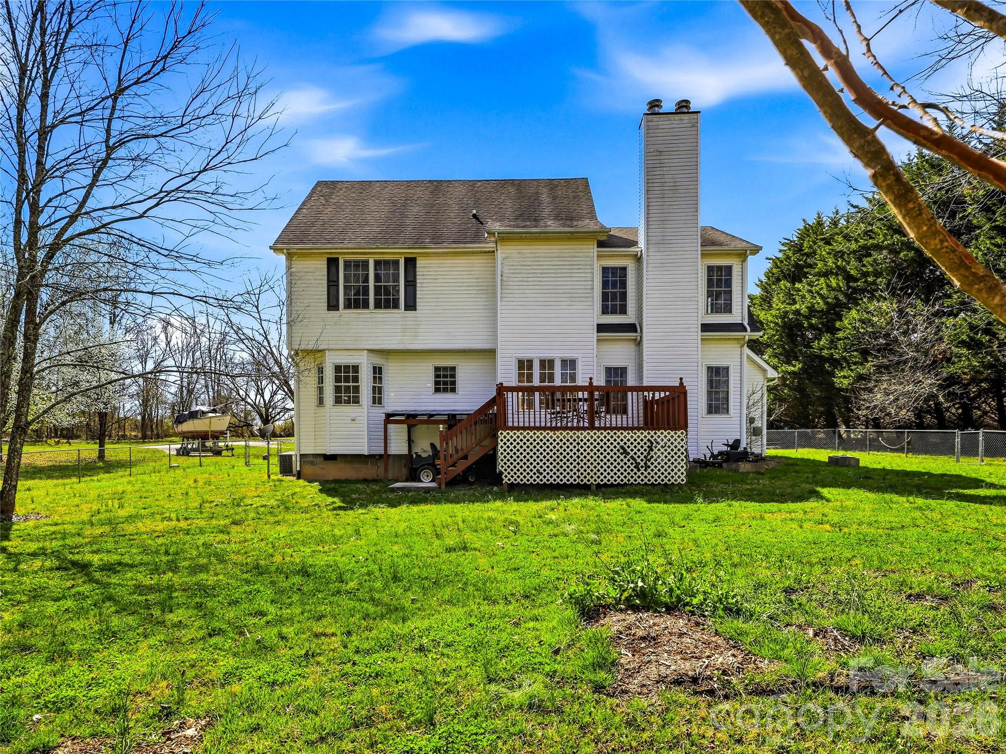 61 Rolling Hills Road — Mills River