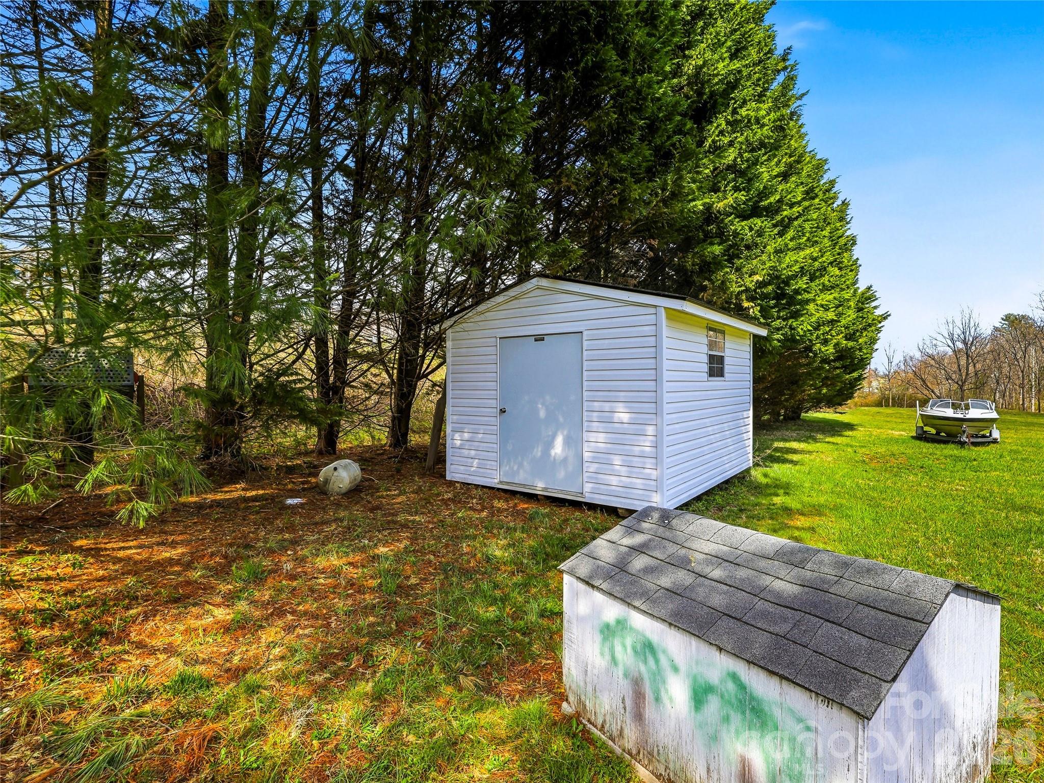 61 Rolling Hills Road — Mills River