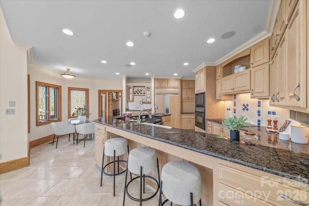 1043 Rolling Green Drive — Newton