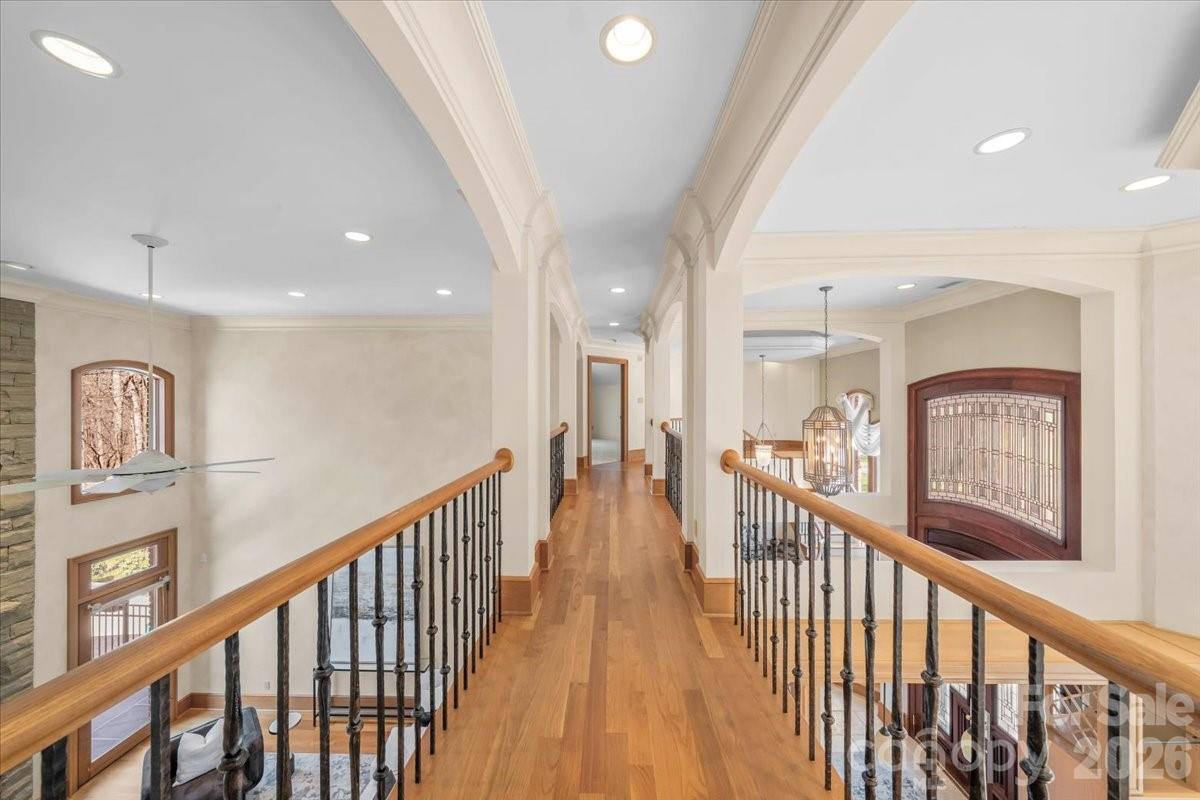 1043 Rolling Green Drive — Newton