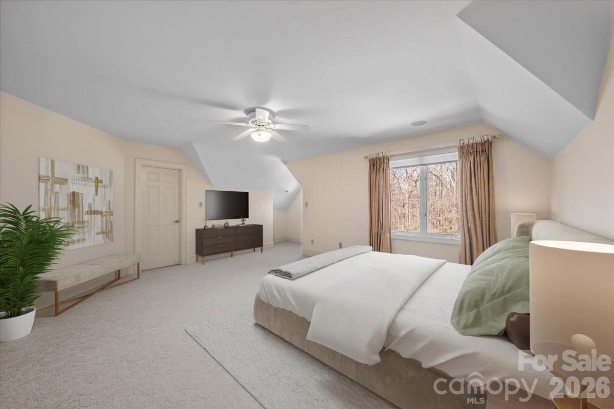 1043 Rolling Green Drive — Newton