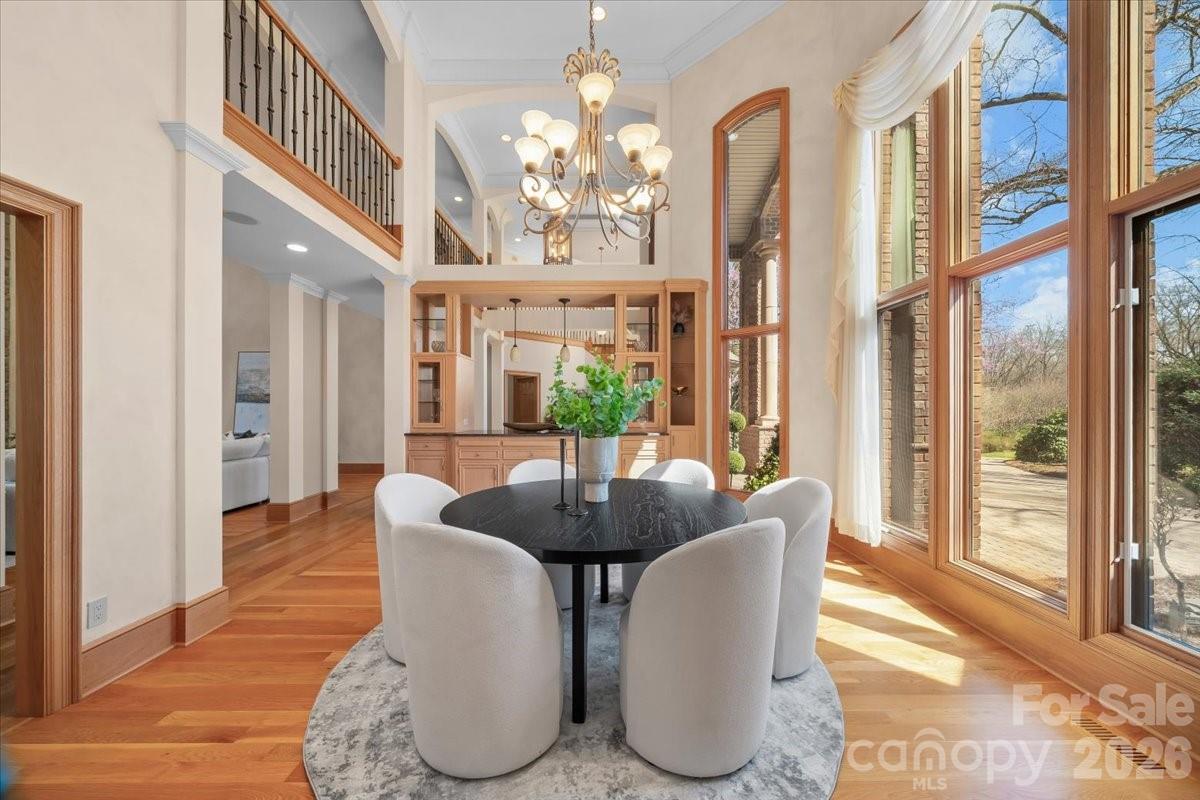 1043 Rolling Green Drive — Newton