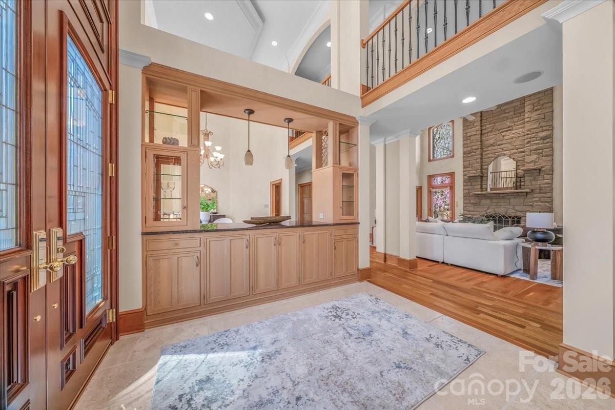 1043 Rolling Green Drive — Newton