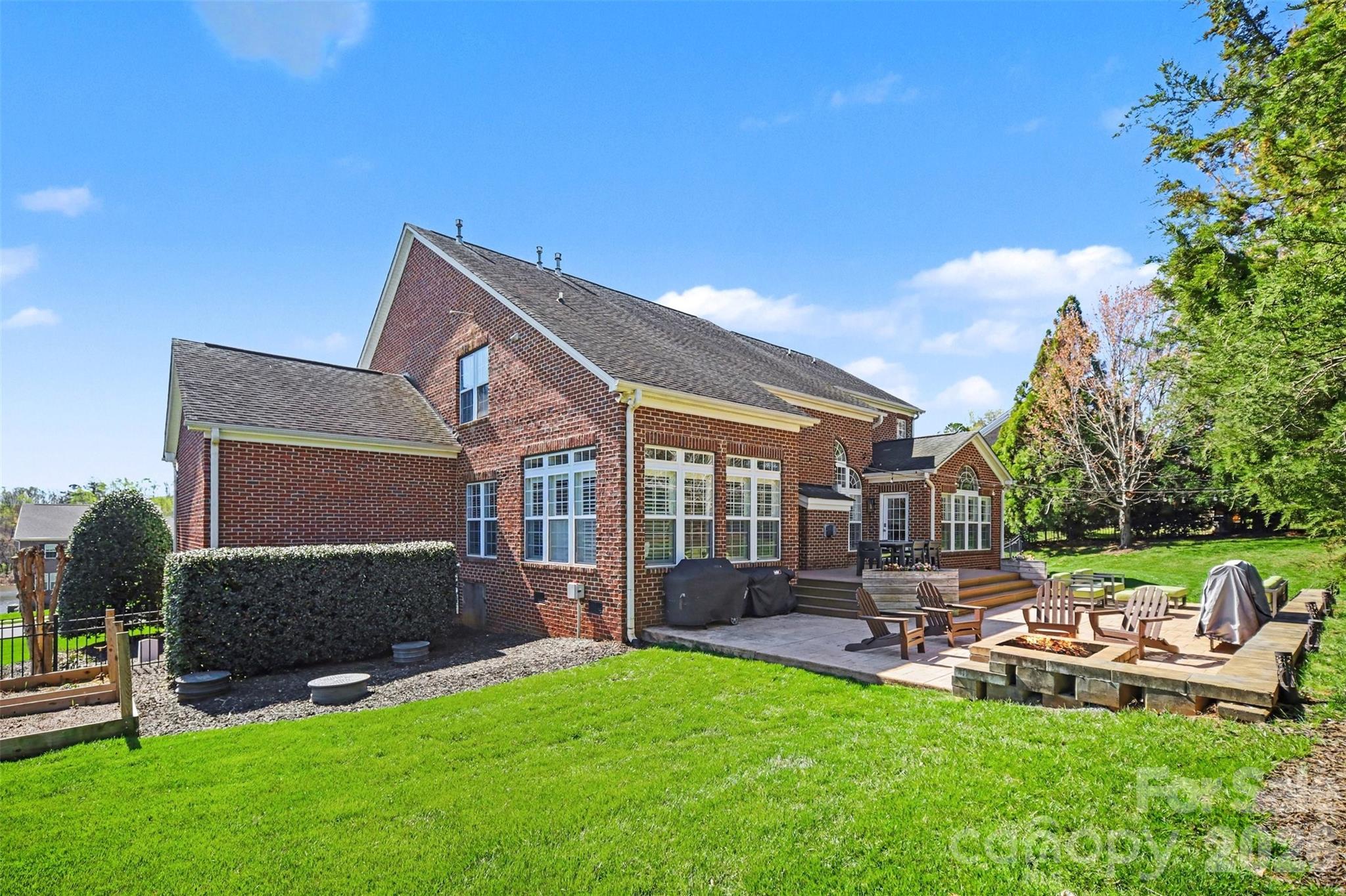 9416 Stonebridge Way — Mint Hill